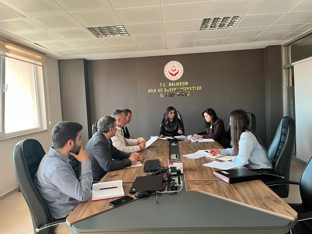 İl Müdürümüz Sayın Emine BÖÇKÜN Başkanlığında “Aileyle Güçlenen Nesiller İftar Programı” Değerlendirme Toplantısı Gerçekleştirildi