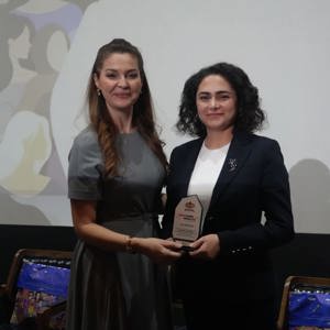 “Güçlü Kadın, Güçlü Rize” Söyleşi Programı Gerçekleştirildi - fotoğraf 2