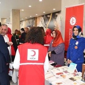 8 Mart Dünya Kadınlar Günü’nde Aydın’da Farkındalık Etkinliği - fotoğraf 10