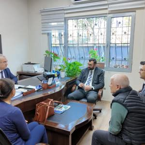 BARINMA YARDIMLARI DAİRE BAŞKANI YUNUS EMRE ALP SEYHAN HUZUREVİMİZİ ZİYARET ETTİ - fotoğraf 1