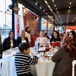8 Mart’ta Dayanışma ve Bereket Sofrası… - fotoğraf 5