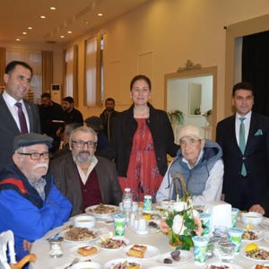 İl Müdürümüz İlkay Türkoğlu, Nazilli Kaymakamımız Sayın Huriye Küpeli Kan’ın katılımıyla Nazilli Haluk Alıcık Huzurevi sakinlerimizle iftar sofrasında - fotoğraf 4