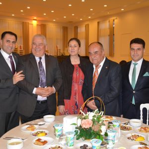 İl Müdürümüz İlkay Türkoğlu, Nazilli Kaymakamımız Sayın Huriye Küpeli Kan’ın katılımıyla Nazilli Haluk Alıcık Huzurevi sakinlerimizle iftar sofrasında - fotoğraf 6