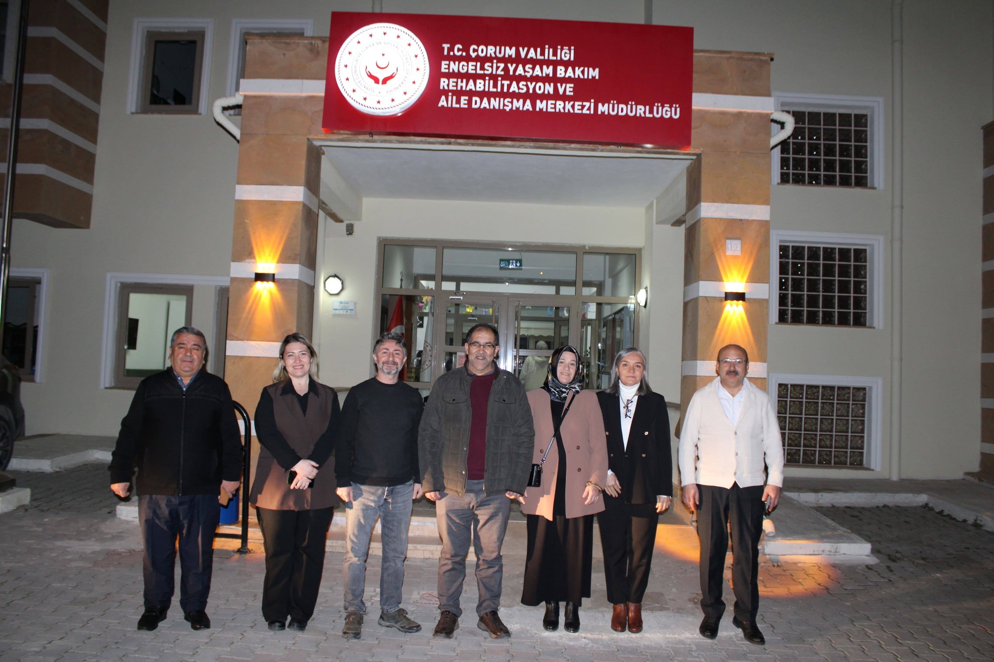 İl Müdürlüğümüze bağlı Engelsiz Yaşam Bakım, Rehabilitasyon ve Aile Danışma Merkezi Müdürlüğümüzde, Ramazan ayının manevi atmosferini paylaşmak amacıyla iftar programı düzenlendi.