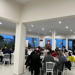 Paylaştıkça Çoğalan Bir Sofra: Dünya Yetimler Günü - fotoğraf 1