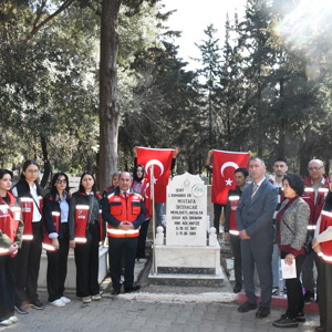 İl Müdürümüz Galip SÖKMEN Tarafından Şehit Kabri Ziyareti Gerçekleştirildi - fotoğraf 8