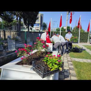 Ramazan Bayramı Öncesi Kocaeli’de Şehitlik Ziyaretleri Başlatıldı - fotoğraf 5