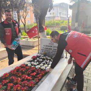 Ramazan Bayramı Öncesi Kocaeli’de Şehitlik Ziyaretleri Başlatıldı - fotoğraf 7