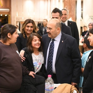 VakıfBank Ev Sahipliğinde Çocuklarımız İçin “Gönül Sofraları” İftar Programı Düzenlendi - fotoğraf 1
