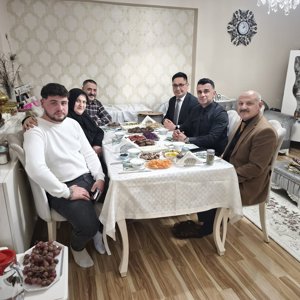 Aziz Şehit Umut Öznütepe’nin Ailesi ile İftar Programı - fotoğraf 1