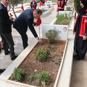 Bakanlığımız Koordinasyonunda Başlatılan ‘Aziz Şehitlerimizin Kabirlerine Vefa’ Ziyareti Gerçekleştirdik.  - fotoğraf 16