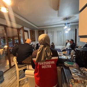 Akçakoca Kaymakamı Dr. Hacı Arslan Uzan ve Eşi Meryem UZAN Hanımefendi, Gazimiz Ahmet Tezbiçer’i İftar Sofrasında Ziyaret Ettiler. - fotoğraf 2