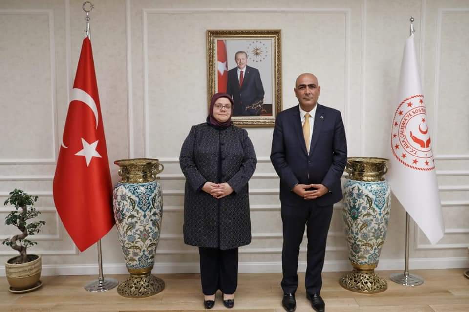 Bizi makamında kabul eden Sayın Bakanımız Zehra Zümrüt SELÇUK'a minnetlerimizi sunuyoruz