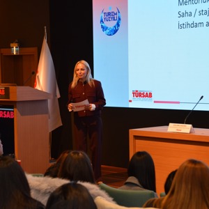 Bakanlığımız ile Türkiye Seyahat Acentaları Birliği Arasında İmzalanan İş Birliği Protokolü Kapsamında “Kadın Gücüyle Yükselen Turizm” Eğitim Programı Başladı - fotoğraf 2