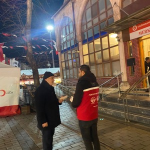 Sosyal Hizmet Merkezlerimiz Tarafından Teravih Namazı Sonrası Mobil Sosyal Hizmet Noktalarında Farkındalık ve Bilgilendirme Faaliyetleri Yürütüldü - fotoğraf 1