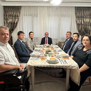 Kahraman Gazimiz Soner Atasever’in Evinde Anlamlı İftar Buluşması 🌙 - fotoğraf 2