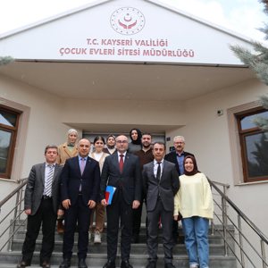 Çocuk Evleri ve Sosyal Hizmet Merkezlerine Bakanlık Ziyareti - fotoğraf 4
