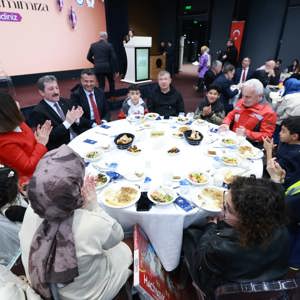 Samsun’da Kardeşlik Buluşması İftar Programı Düzenlendi - fotoğraf 8