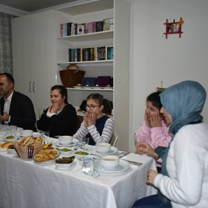 Umut Evi’nde Gönül Sofrası: İl Müdürümüz Faruk Uysal Çocuklarımızla Buluştu - fotoğraf 3