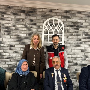Kaymakamlıklarımızın Ev Sahipliğinde “Büyük Aile Sofraları” İftar Programı Düzenlendi - fotoğraf 1