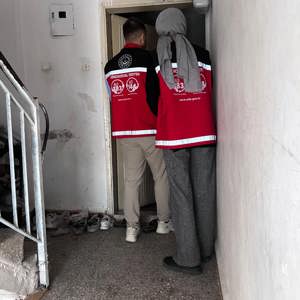 Körfez Sosyal Hizmet Merkezi, Nuh Çimento Anaokulu Öğrencilerinin Ramazan Yardım Kolilerini İhtiyaç Sahiplerine Ulaştırdı - fotoğraf 4