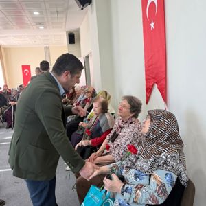 Kocaeli Huzurevi, 8 Mart Dünya Kadınlar Günü’nde Milletvekilimiz Radiye Sezer Katırcıoğlu’nu Ağırladı - fotoğraf 4