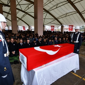 Şehit J.Uzm.Çvş. Recep ÖZMEN Törenle Defnedildi - fotoğraf 13