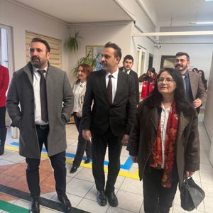 Bakanlık Başkanları Zeynep KILIÇ ve Ali ÜSTÜNYER, İzmit Sosyal Hizmet Merkezinde Çalışmaları İnceledi - fotoğraf 3
