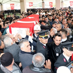 Şehit J.Uzm.Çvş. Recep ÖZMEN Törenle Defnedildi - fotoğraf 27