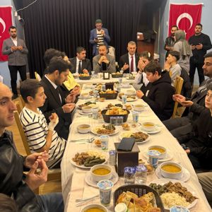 Saraylı Çocuk Evleri Sitesi’nde Birlik ve Beraberlik İftarı - fotoğraf 1