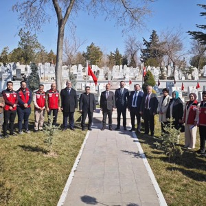 Şehitlik Ziyaretleri - fotoğraf 1