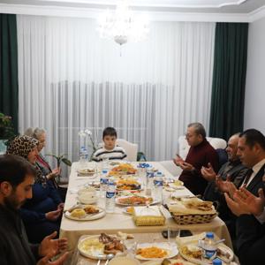 📍 Şehidimizin Kıymetli Ailesine Anlamlı Ziyaret - fotoğraf 3