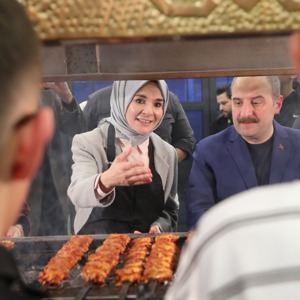 Aile ve Sosyal Hizmetler Bakanımız Göktaş, devlet korumasındaki çocuklarla iftarda bir araya geldi - fotoğraf 2