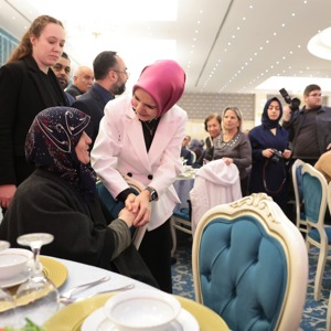 Aile ve Sosyal Hizmetler Bakanımız Göktaş, şehit aileleri ve gazilerle iftarda bir araya geldi - fotoğraf 6