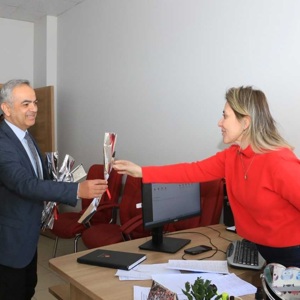 İl Müdürümüz Ömer Faruk ERGÜN "8 Mart Dünya Kadınlar Günü" Münasebetiyle kadın personelimiz ve kadın hizmet alanlarımızı ziyaret etti. - fotoğraf 5