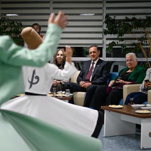 Valimiz Dr. Ahmet Hamdi Usta ve İl Müdürümüz Arif Laçin Çınarlarımızla İftar Sofrasında Bir Araya Geldi - fotoğraf 14