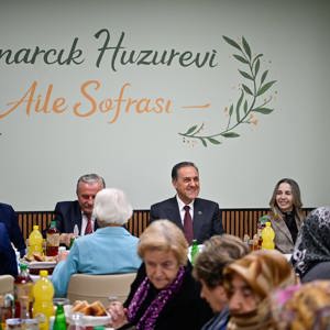 Valimiz Dr. Ahmet Hamdi Usta ve İl Müdürümüz Arif Laçin Çınarlarımızla İftar Sofrasında Bir Araya Geldi - fotoğraf 6