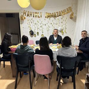 Şehit Yakınlarımız ve Evlatlarımız Aynı Sofrada - fotoğraf 3