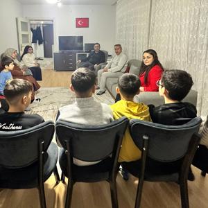 Şehit Yakınlarımız ve Evlatlarımız Aynı Sofrada - fotoğraf 4