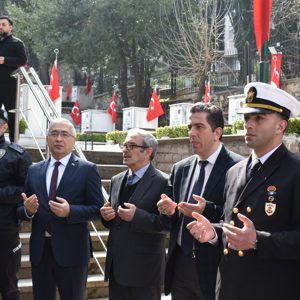 Ecdadımızın emaneti, bayrağımızın hürriyeti, milletimizin onurudur. - fotoğraf 1