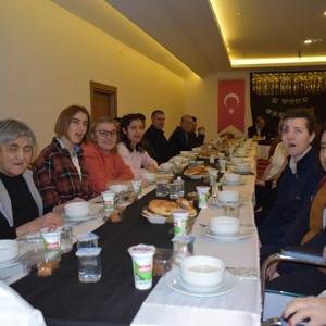Özel Darül Şifa Engelli Bakım Merkezi İftar Programında Ramazan’ın Bereketi Paylaşıldı - fotoğraf 6