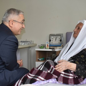 Devletimizin Şefkat Eliyle Yenişehir Huzurevimizde Bayram Huzuru - fotoğraf 1