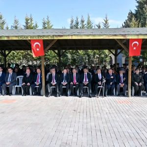 Çanakkale Zaferi’nin 111. Yılında Aziz Şehitlerimiz Uşak Şehitliği’nde Yâd Edildi - fotoğraf 4
