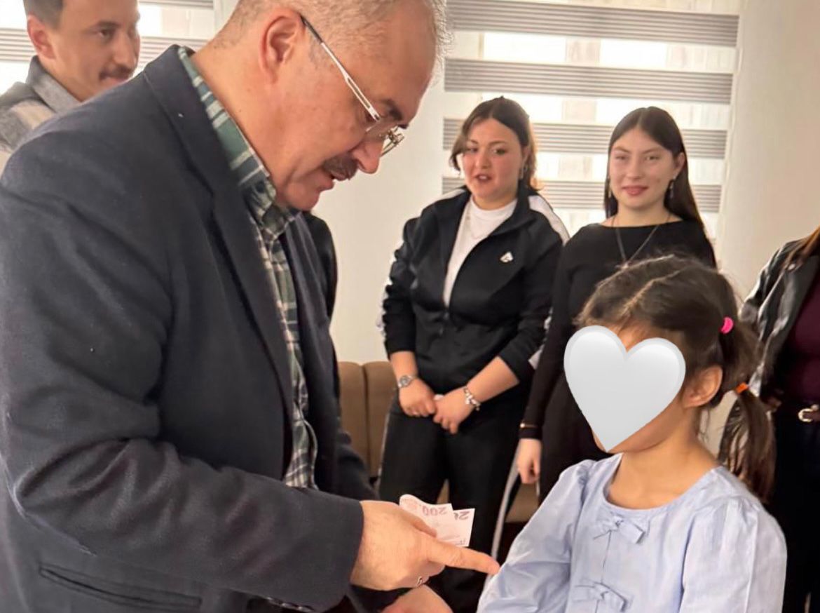 Devletimizin Himayesindeki Çocuklarımıza Bayram Harçlıkları ve Hediyeleri Takdim Edildi