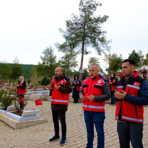 6 Şubat Deprem Şehitleri Dualarla Anıldı - fotoğraf 4