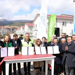 Ahbap Derneği Konutları Anahtar Teslim Töreni Nurdağı’nda Gerçekleştirildi - fotoğraf 1