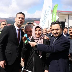 Ahbap Derneği Konutları Anahtar Teslim Töreni Nurdağı’nda Gerçekleştirildi - fotoğraf 3
