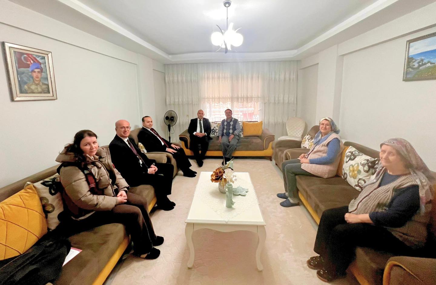 Akhisar’da 18 Mart Kapsamında Anlamlı Anma ve Vefa Programları Gerçekleştirildi