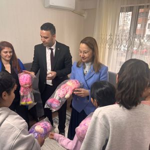 Bayram Sevincini Çocuklarımız ve Büyüklerimizle Paylaştık - fotoğraf 1