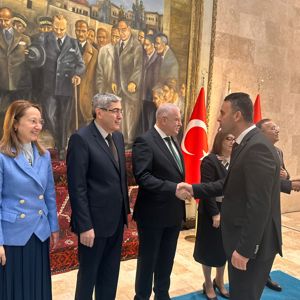 Gaziantep’te Geleneksel Bayramlaşma Töreni Yoğun Katılımla Gerçekleştirildi - fotoğraf 4